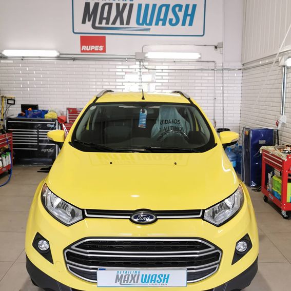 Maxi Wash Detailing Center auto amarillo